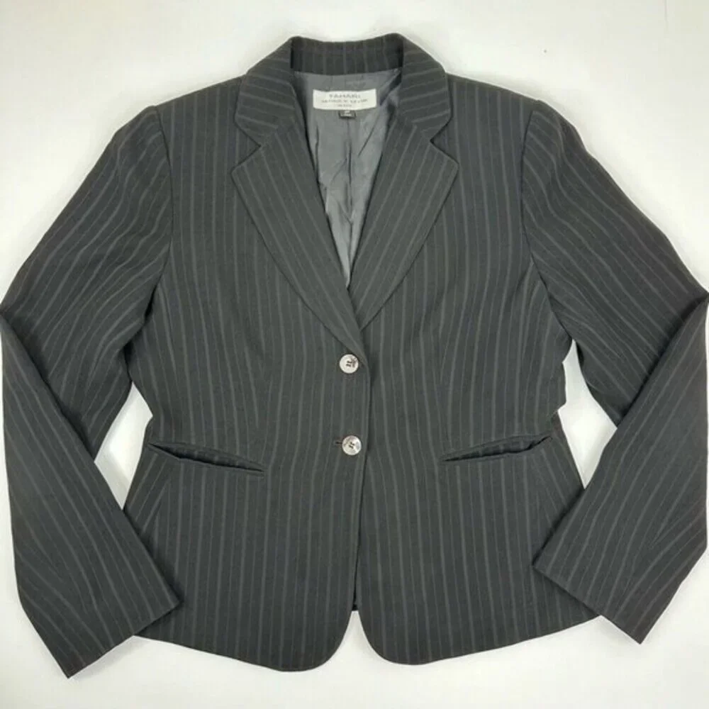 Tahari Arthur Levine Women Petite 10P Black‎ Pinstripe Two Button Blazer Jacket